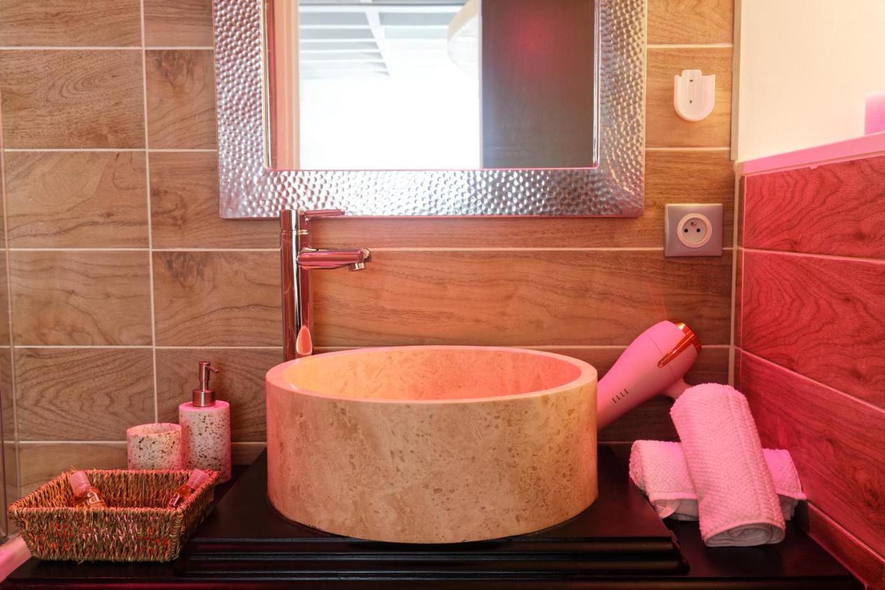 Romance Spa Lofts Haut De Gamme Avec Sauna Le Havre Luaran gambar